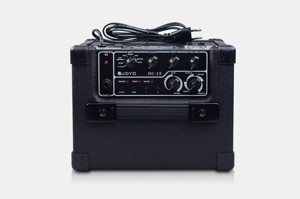 ELEKTRO GİTAR AMFİSİ JOYO 15W